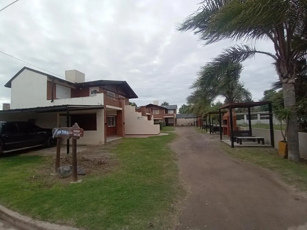 Don Tomás Departamentos, hotel in Miramar