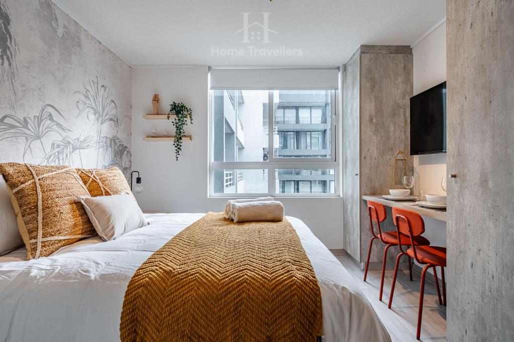 HT Centrico y conectivo para 3 PAX - 1