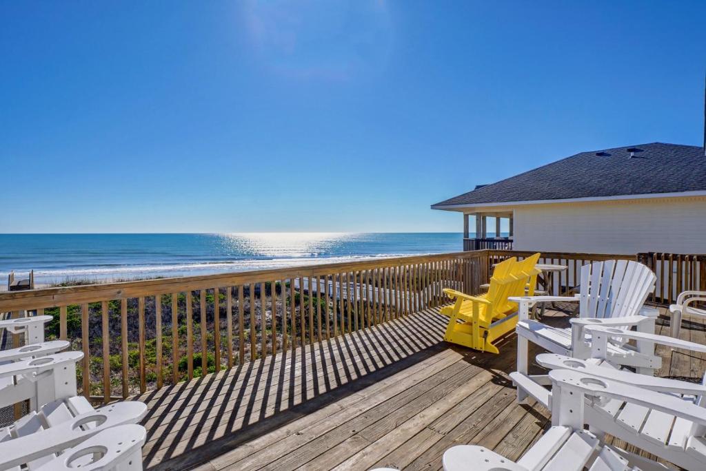 3536 Island Drive, North Topsail Beach
