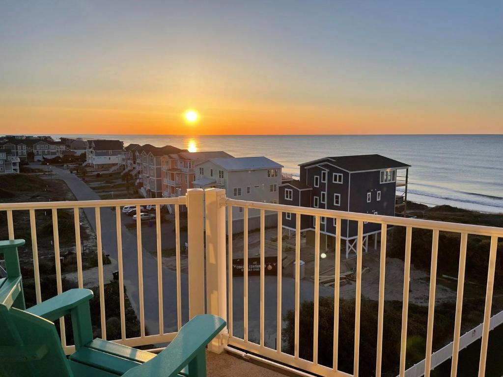 St Regis 3513, North Topsail Beach