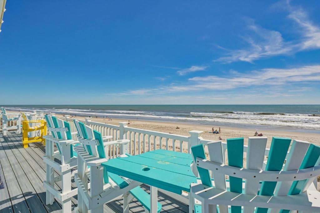 2928 Island Drive - Howling Coconut, North Topsail Beach