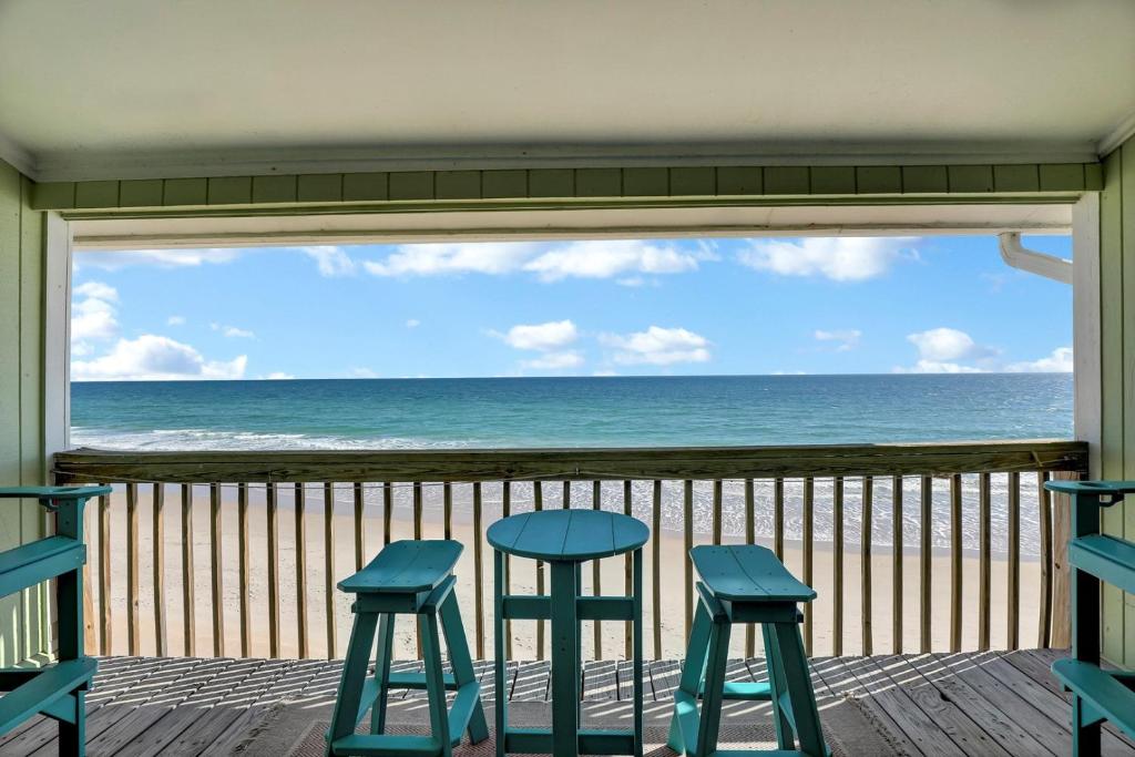 Surf Condos 131, Surf City