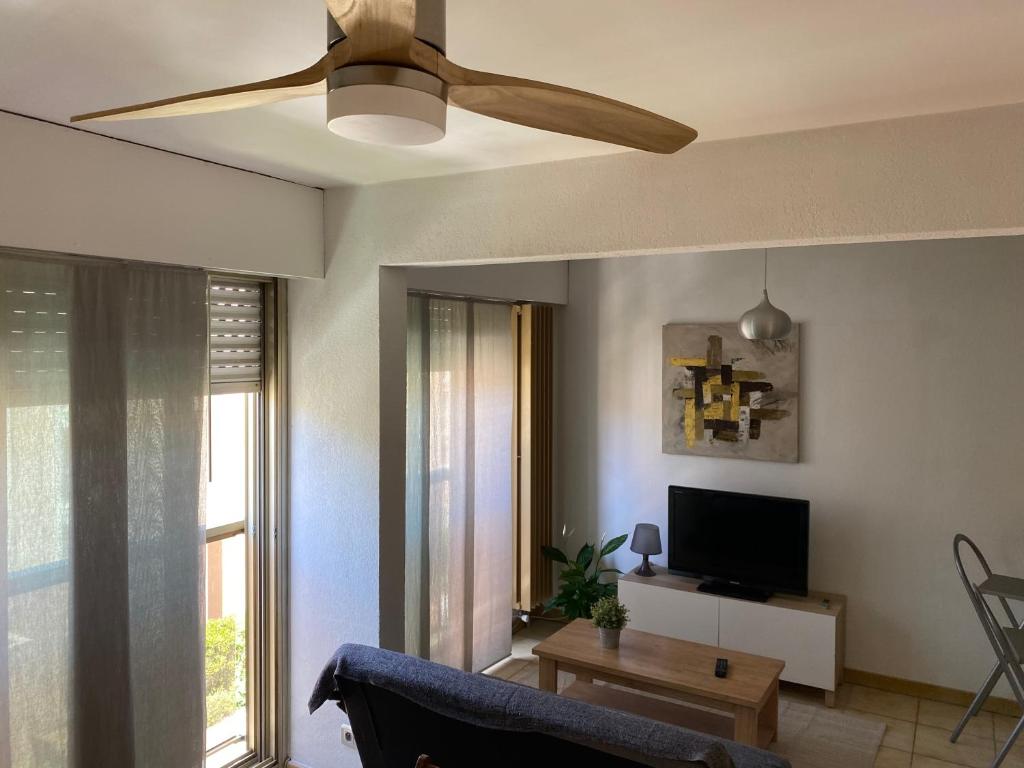 T1 résidence privée bien situé,piscine,tennis,parking - 1