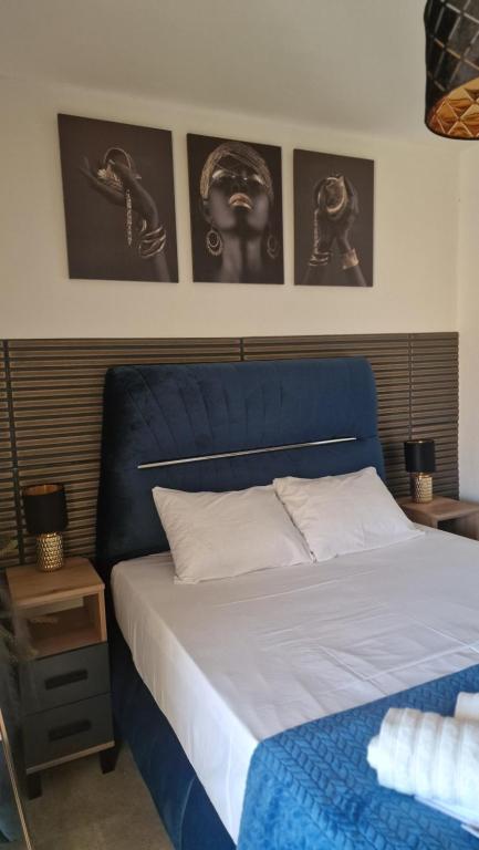 Royal Studio, Paralia Katerinis