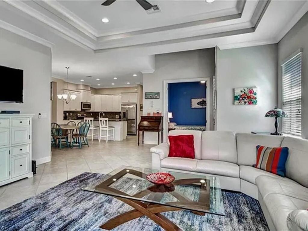 Isles of Collier, Pickleball, Tennis, Pool, Hike, Naples