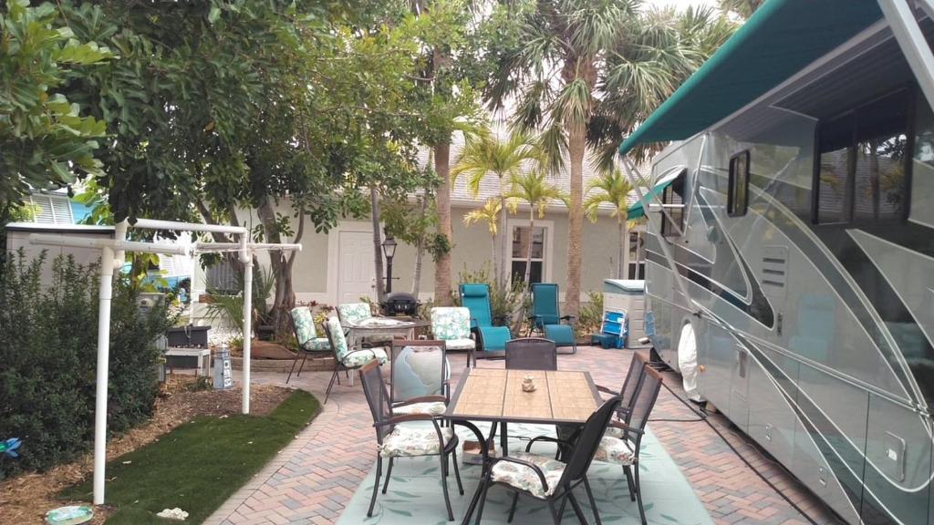 Nettles Island 745, Jensen Beach