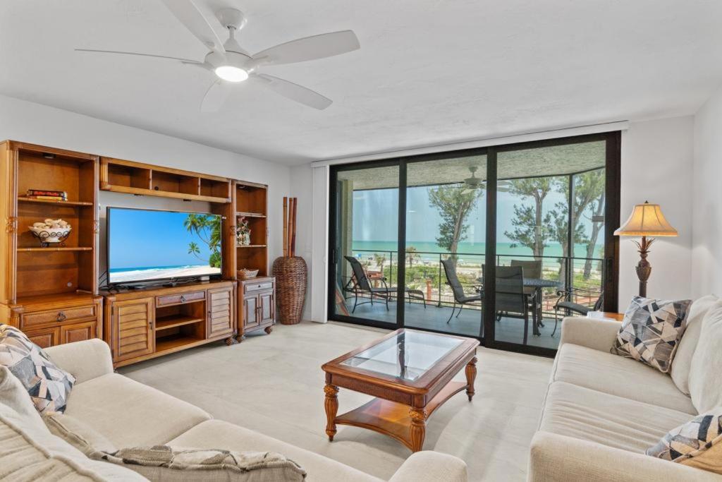 Pine Cove 203, Sanibel