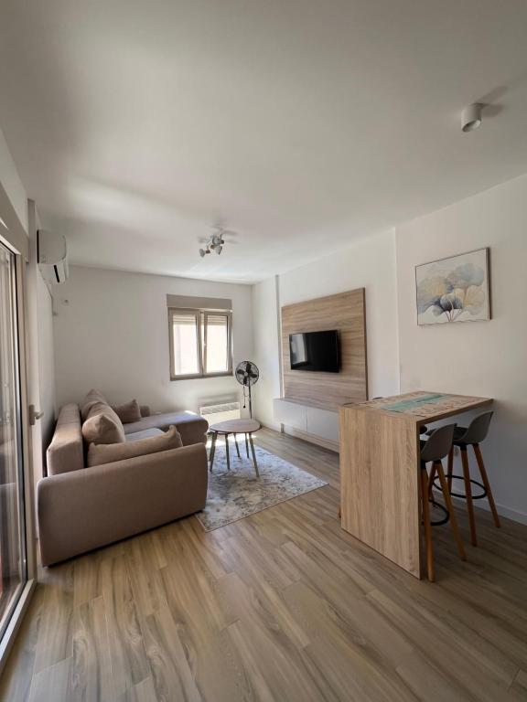Apartment Montenegro Becici - 4