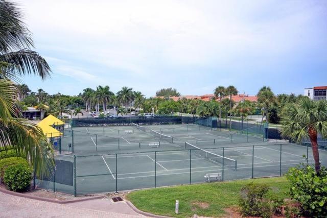 Sundial D409, Sanibel