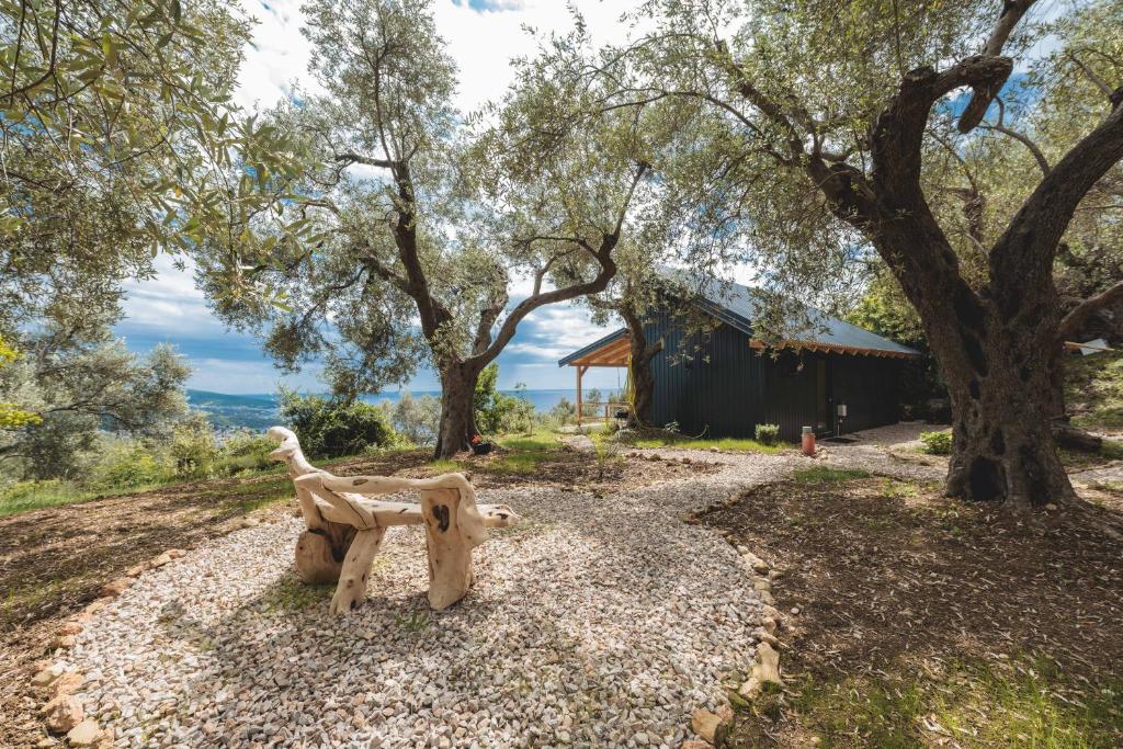 Olive Hills holiday homes 3 - 1