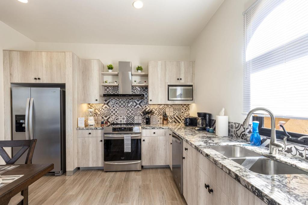Beautiful Condo at Mavila Gym Pool & More - 2