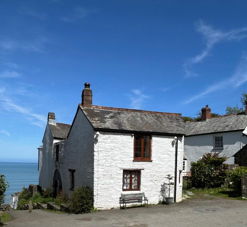 North Devon seaside cottage with log burner, Bucks Mills