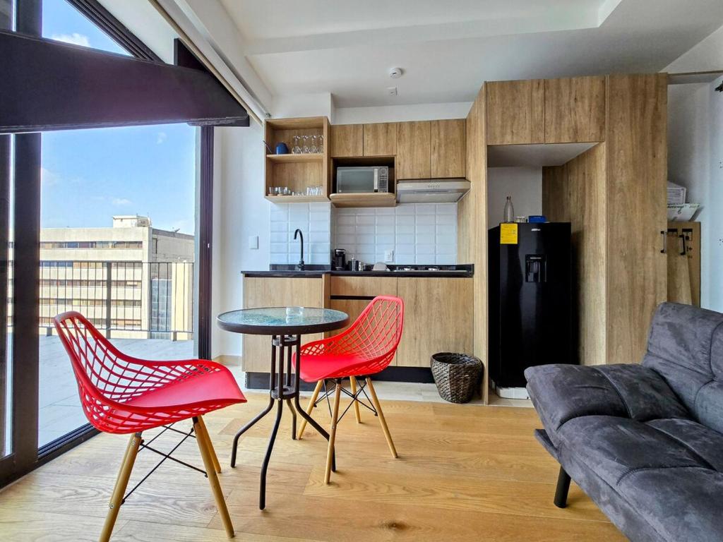 With a private terrace in the heart of the city - 2