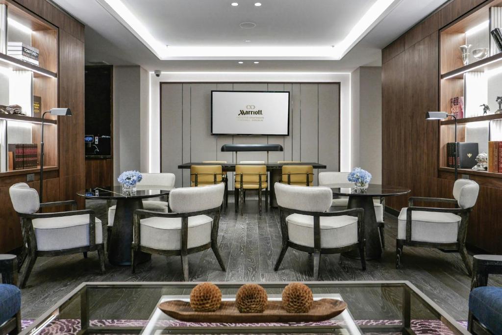 Bar/lounge