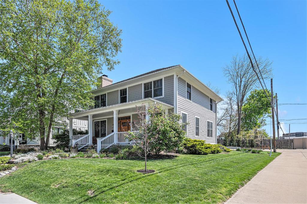 Just a few Blocks to Notre Dame, South Bend