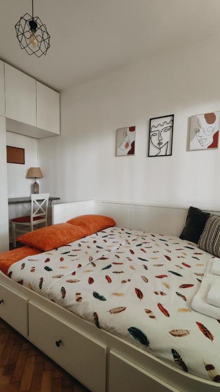 Cozy & Bright Garden Flat, Podgorica