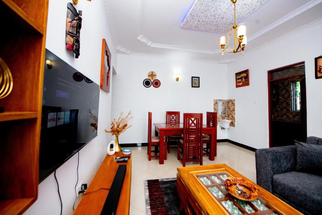 Private Nest Apartment 2, Nkoanrua