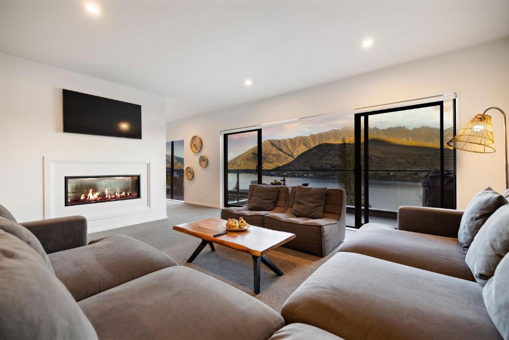 St Matthews Views Walter, Queenstown