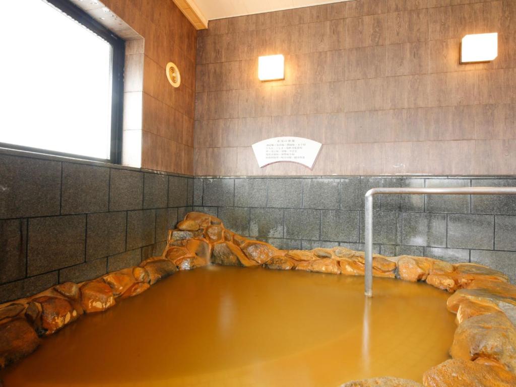Hot spring bath