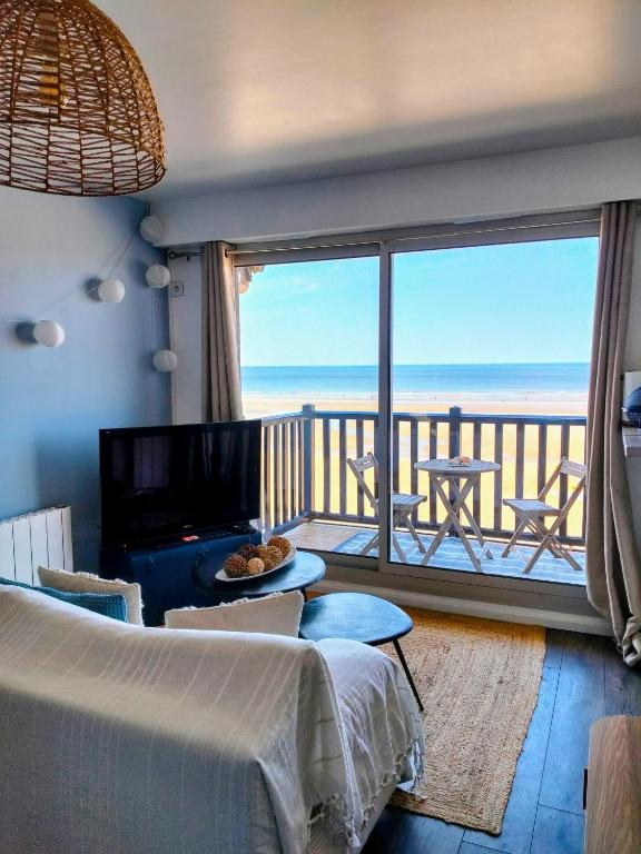 Le PARADIS BLEU, Cabourg