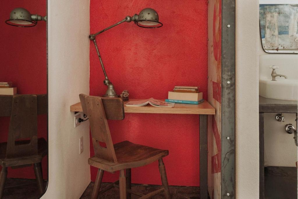 Retreat Suite at Iconic Property, Marfa