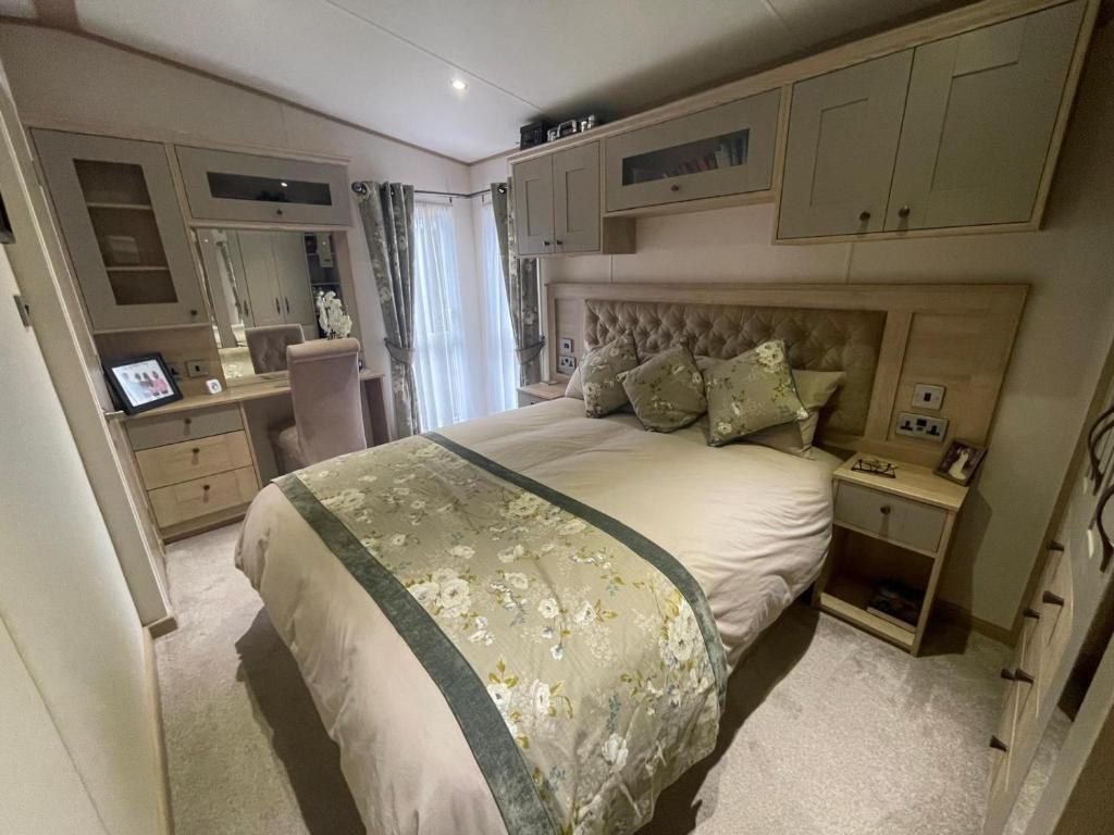 Static Home From Home, Winthorpe