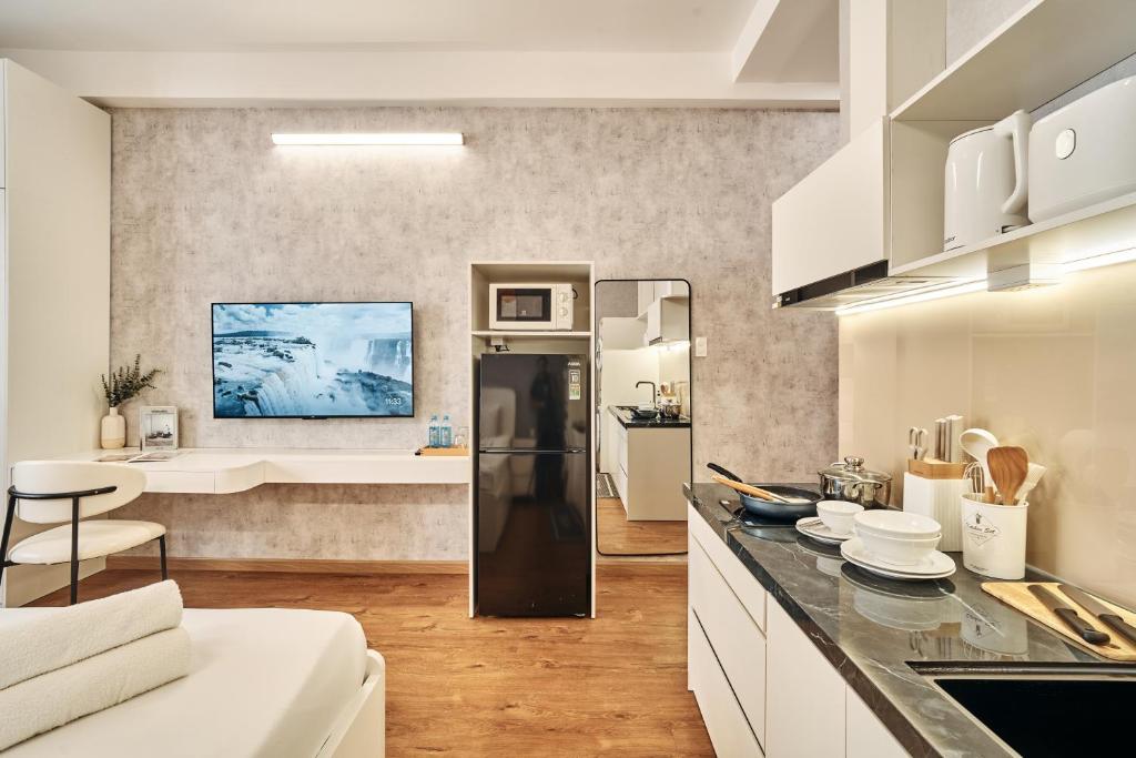 S Lux Apartment 5 mins walking in central