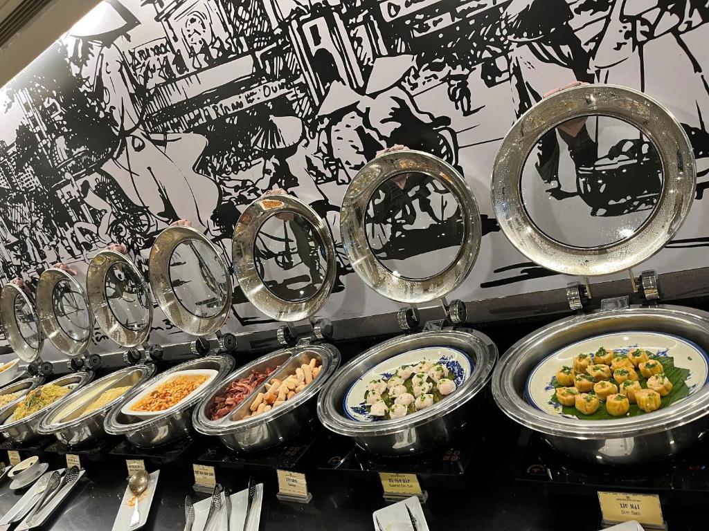 อาหารและเครื่องดื่ม