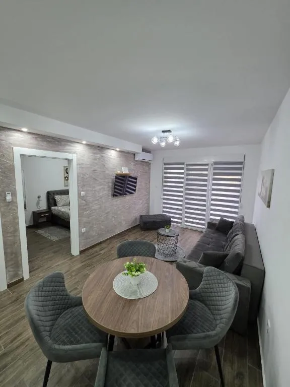Dora, hotel in Veliko Gradište