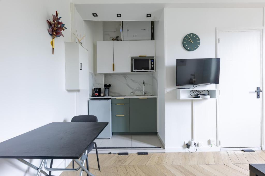 Romantic 3 Stars - Studio suite by Canal Saint-Martin - 4