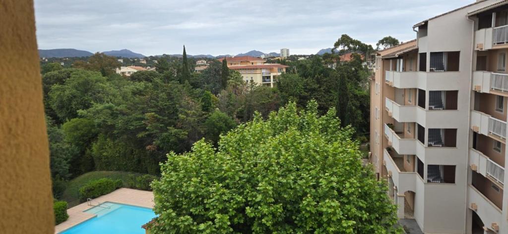 LE Bellevue appartement au calme avec piscine Fréjus - 4