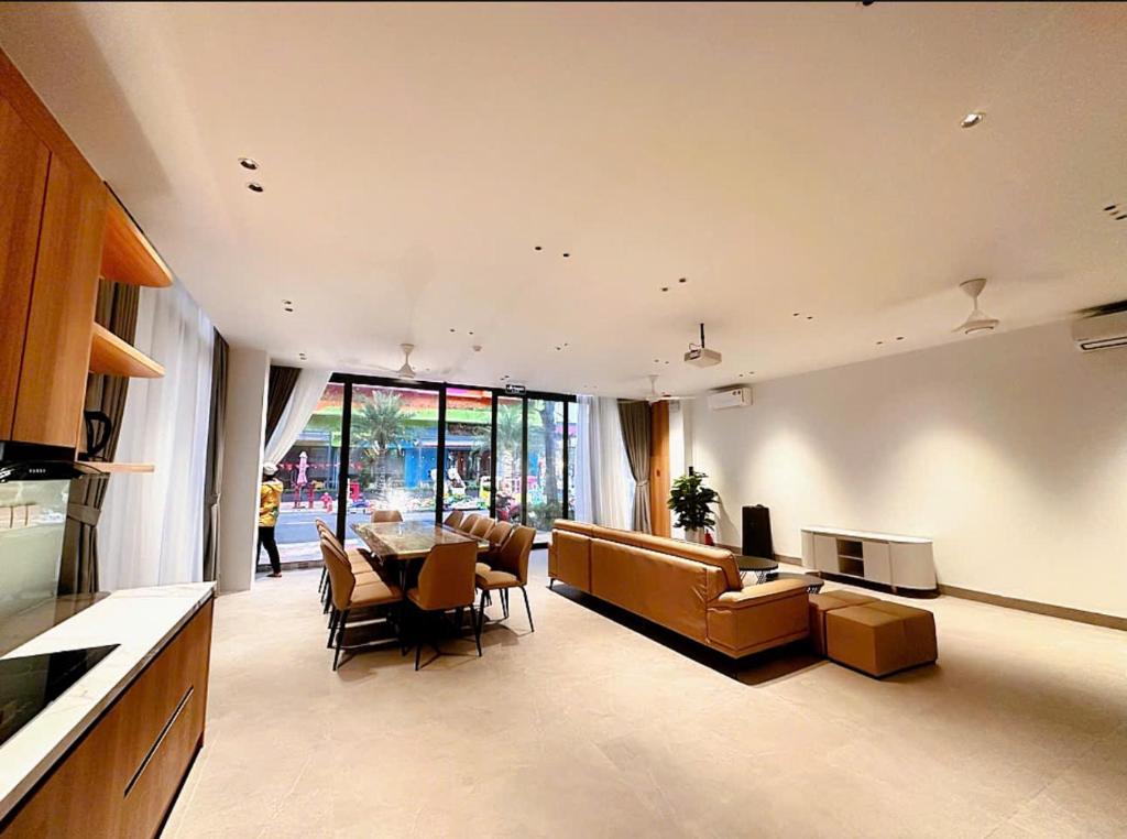 Flamingo Ibiza Hải Tiến Resort Party