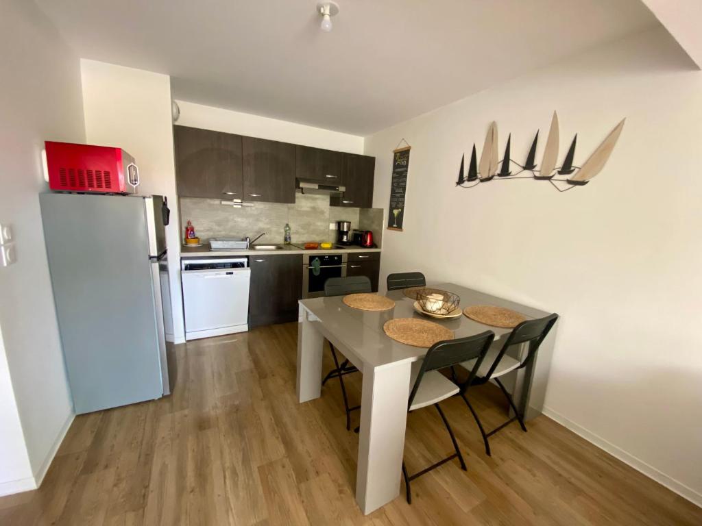 Appartement Neuf, Plage & Centre-Ville à Pied - 4