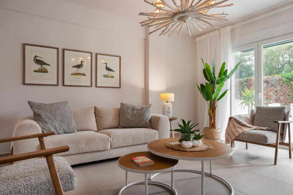 Paradise Overlook - Beachfront Villa Pefkohori, Pefkochori