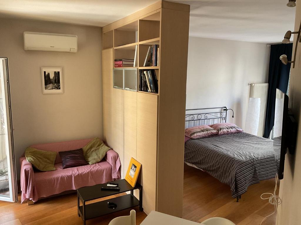 Sam's central & cosy studio apartment by the old town, Florencie
