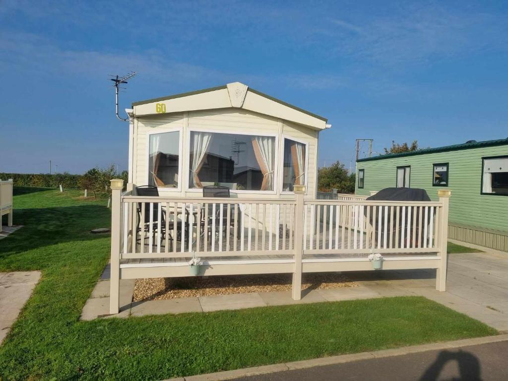 ML60 2 BED DISABLED CARAVN GOLDEN PALM CHAPEL St LEONARDS, Chapel Saint Leonards