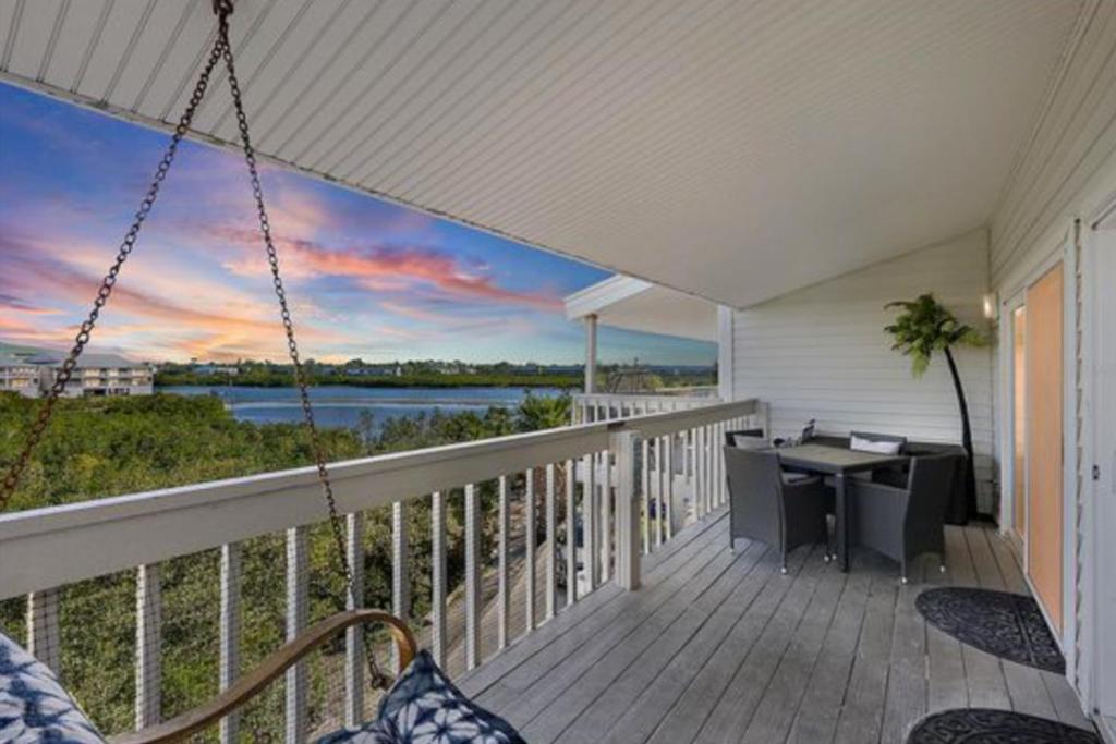 The Intercoastal 209, Clearwater Beach