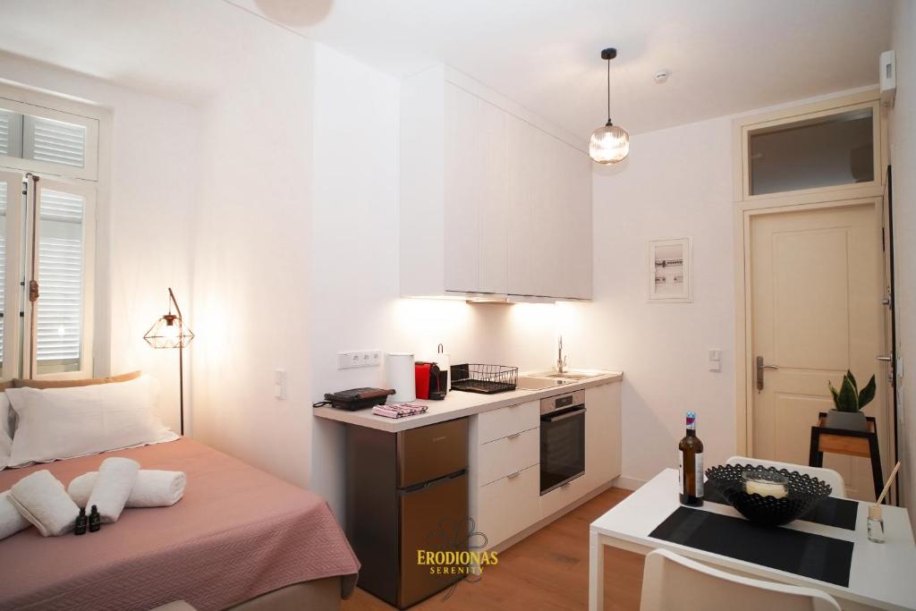 Erodionas Serenity - Corfu Town Studio, Agios Rokkos