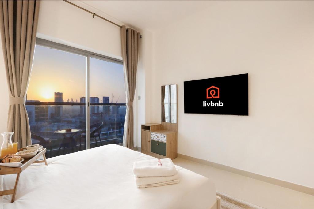 Livbnb - 1B with Sunset View Near Community Circle Park JVC, Dubái