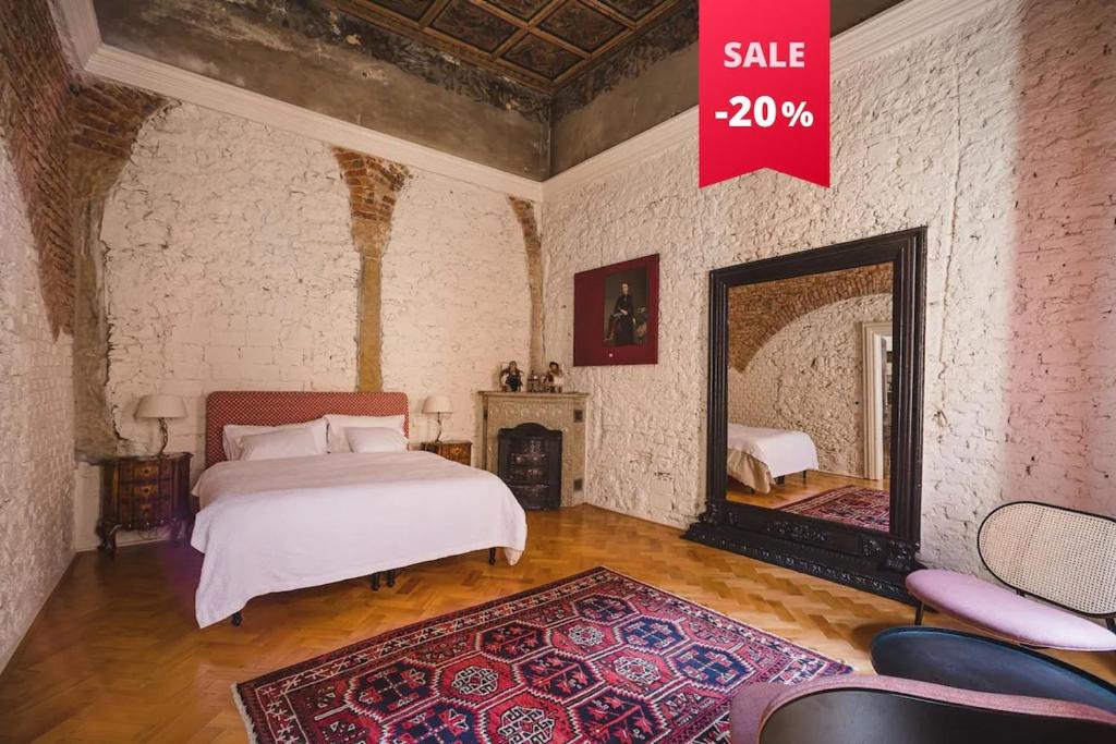 King Charles Apartment, Prag