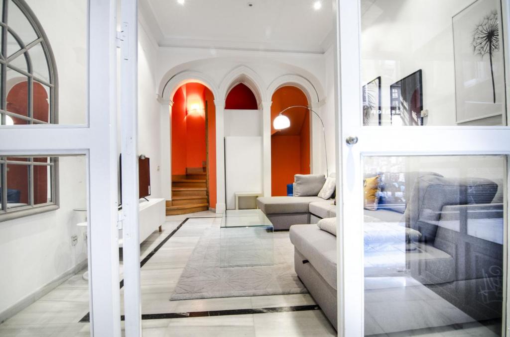 4 bedrooms 3.5 bathrooms furnished - Sol - functional spacious - 4