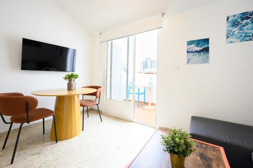 Cano Penthouse, terrace & 2 min to the beach by 10ToSea - 4