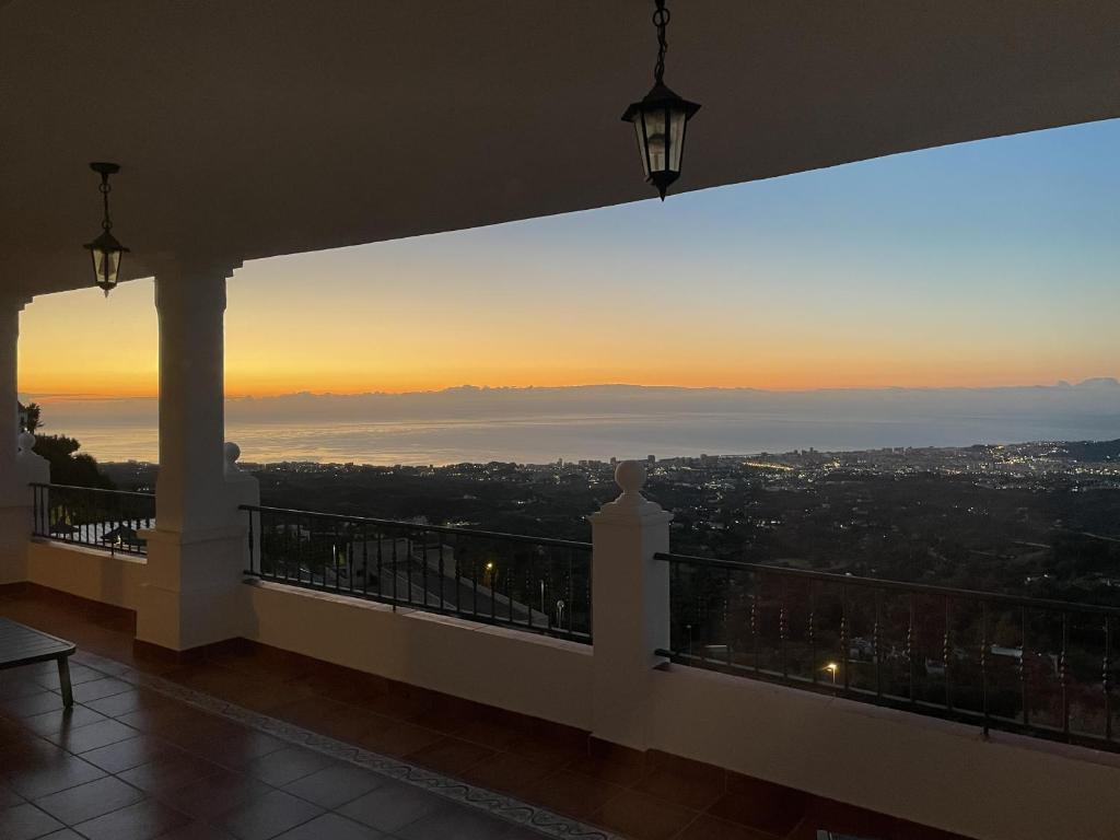 Luxurious & Elegant 3-bed apartment - Mijas Pueblo - 4