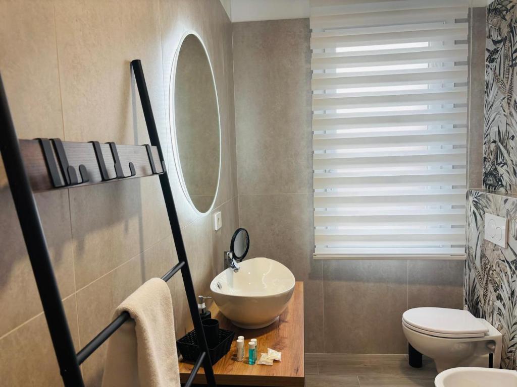 Golden House Apartsuite - 4