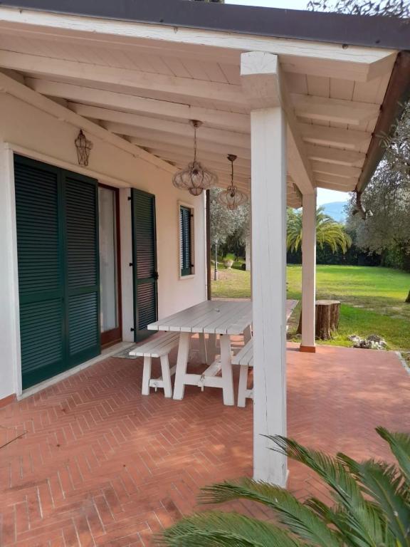 [Exclusive Villa Punta San Vigilio] - 4