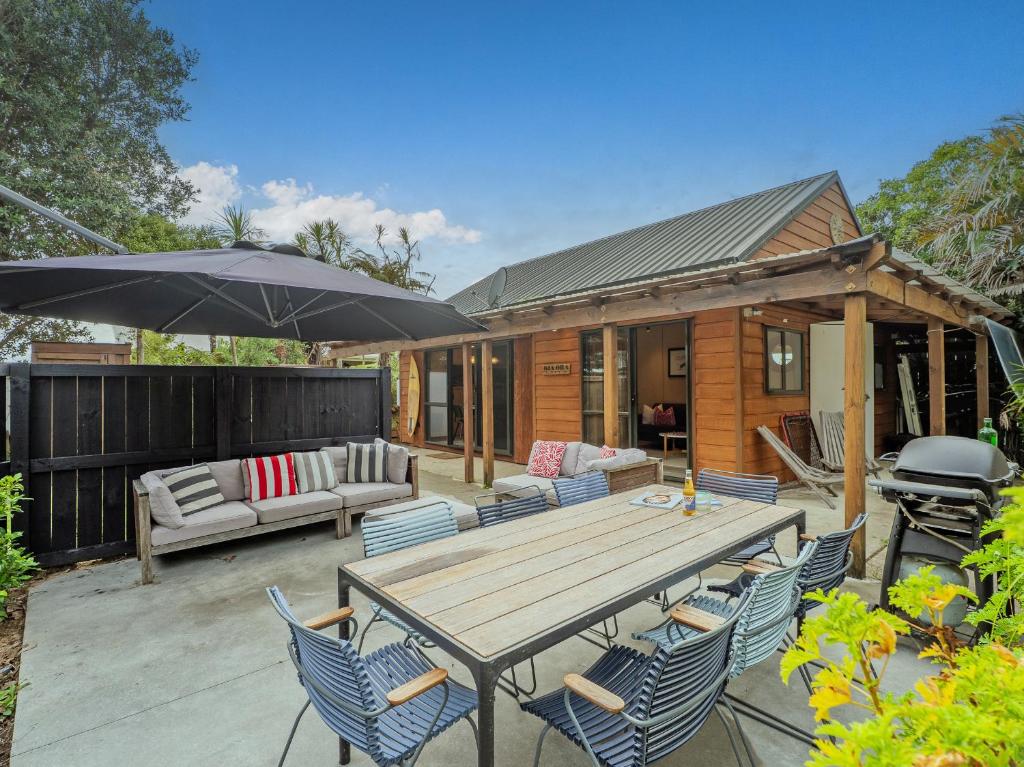 Luxurious Simplicity - Matarangi Holiday Home, Whitianga