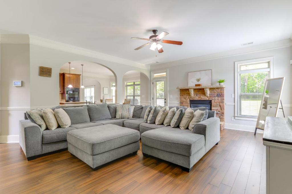 9 Mi to Trilith Studios Gem in Fayetteville!, Fayetteville