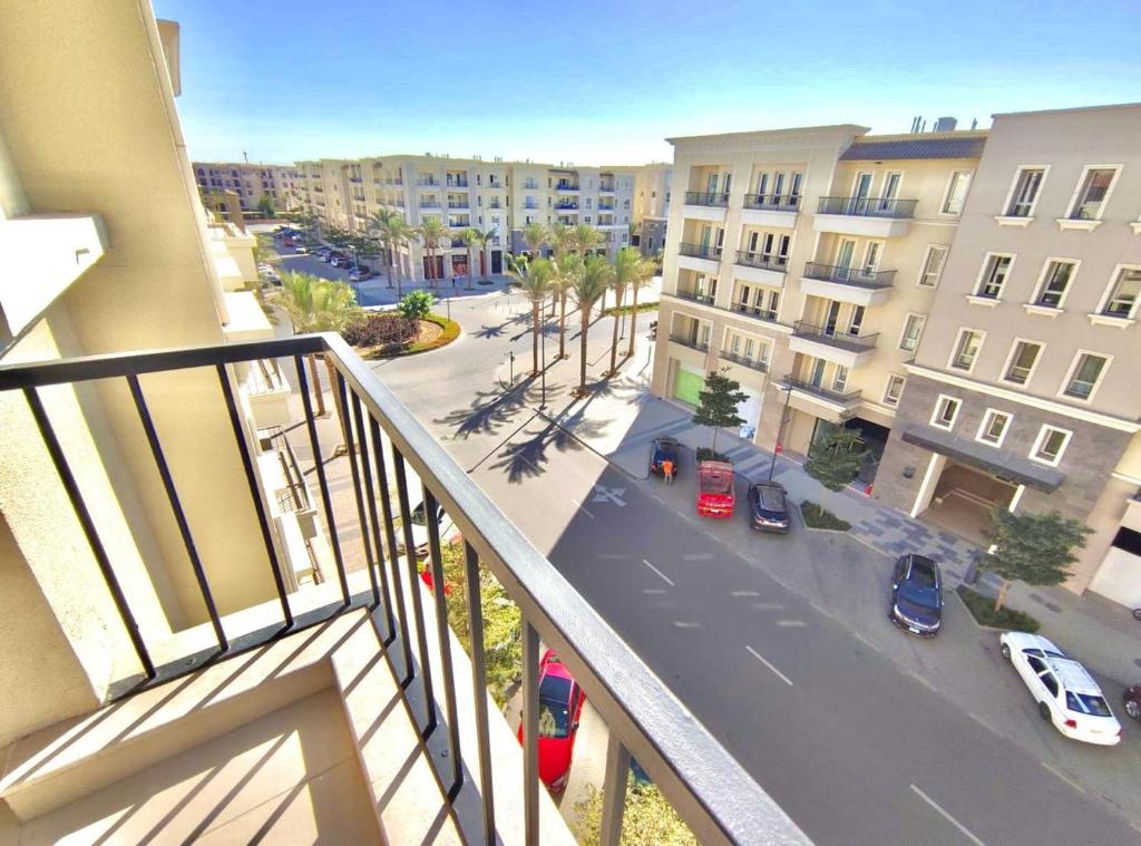 Manazil Hospitality - Mivida 3BD - 404, Káhira