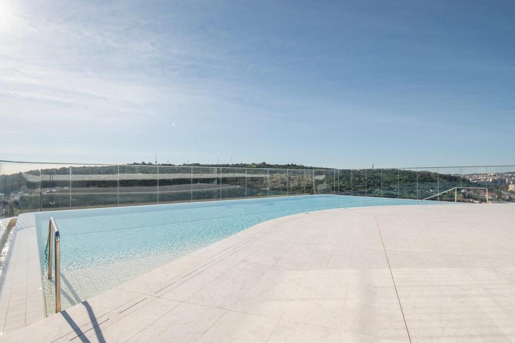 Cascais - 1 bedroom and shared pool in Campolide, Lisbon