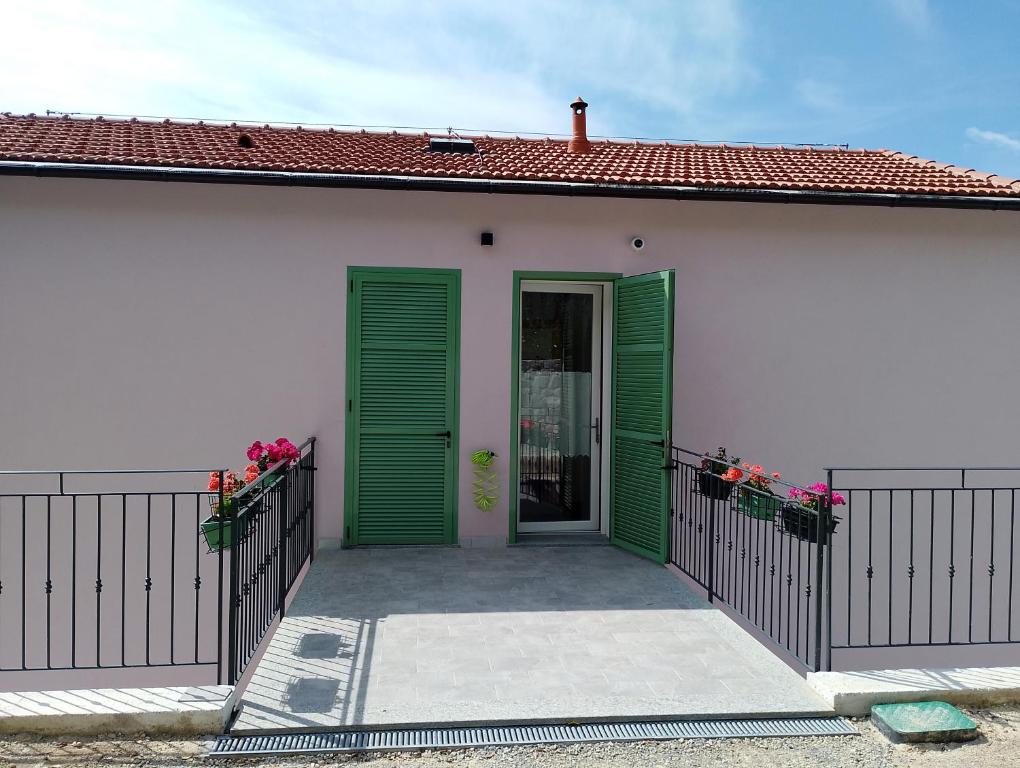 Monolocale in campagna, Camporosso